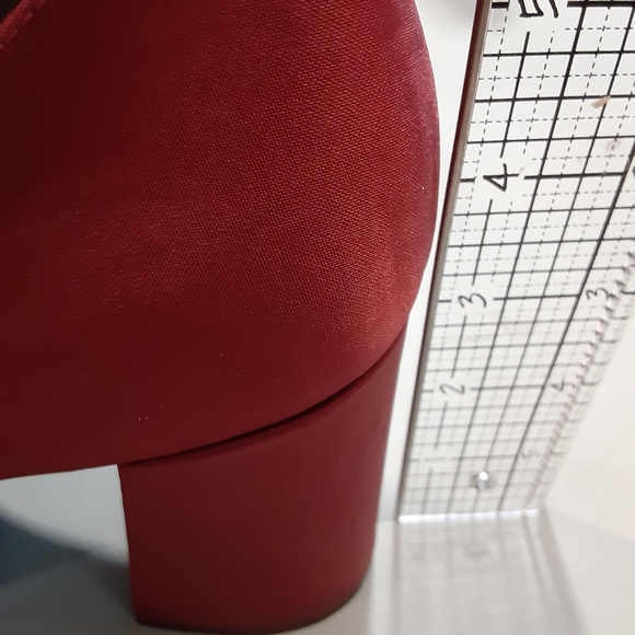 NEW size 9.5 & 10 Naturalizer Women's Helena Pump - Picture 9 of 10